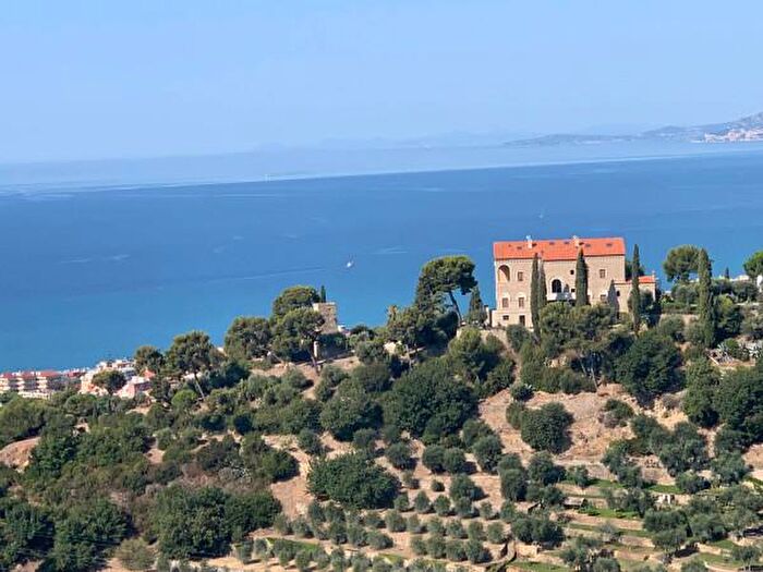 Casa con 5 locali in vendita in Via dei Colli, Bordighera