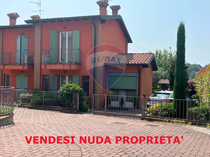 Casa con 5 locali in vendita in Via Stadion H, Solferino