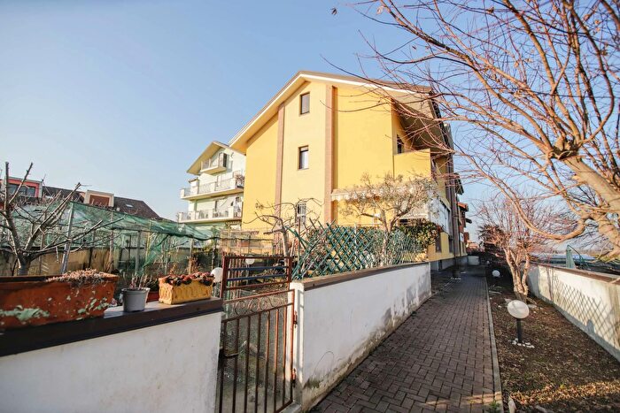 Appartamento quadrilocale in vendita in Via Meana, Volpiano