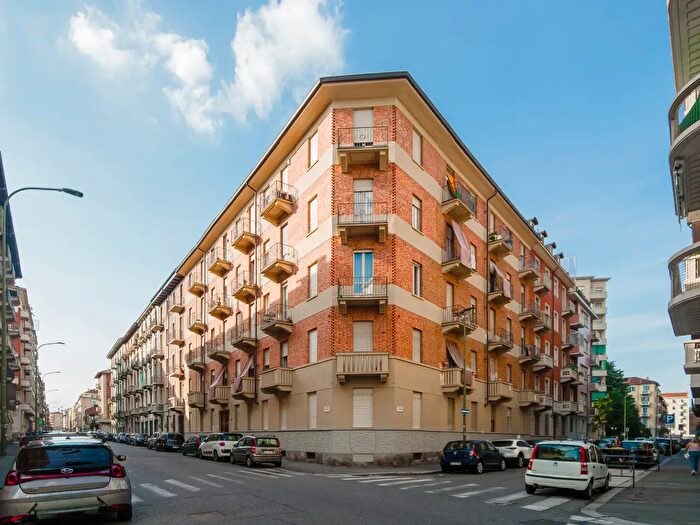 Appartamento bilocale in vendita in Via Moretta, Torino