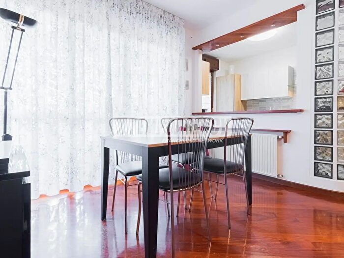 Appartamento trilocale in vendita in Via San Mirocle, Milano