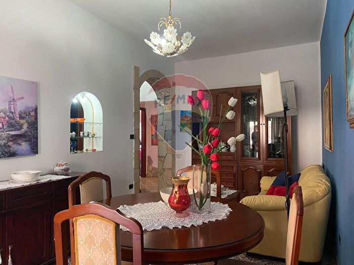 Appartamento quadrilocale in vendita in Via Siracusa a, Siracusa