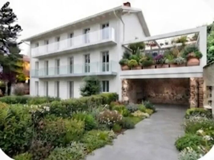 Casa con 6 locali in vendita in Zimone