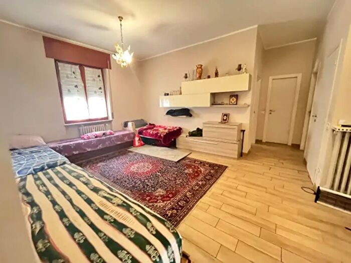 Appartamento quadrilocale in vendita in Viale Cherasca, Alba