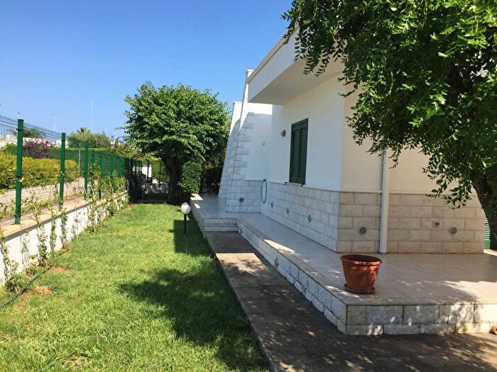 Casa con 5 locali in affitto in Morgicchio, Specchiolla, Carovigno