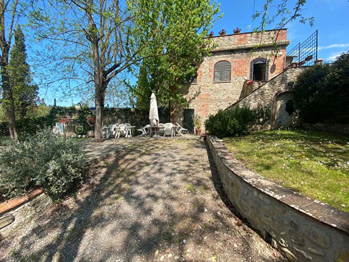 Casa con 7 locali in vendita in San Casciano In Val Di Pesa
