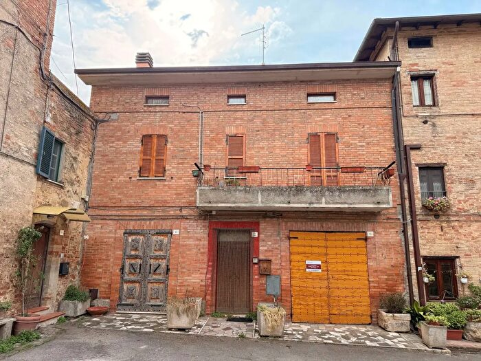 Appartamento con 6 locali in vendita in Strada SantEnea, Perugia