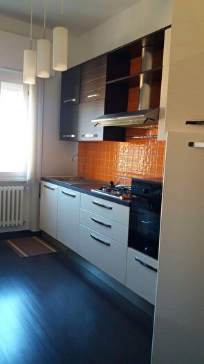 Appartamento quadrilocale in vendita in Via Oslavia, Foligno