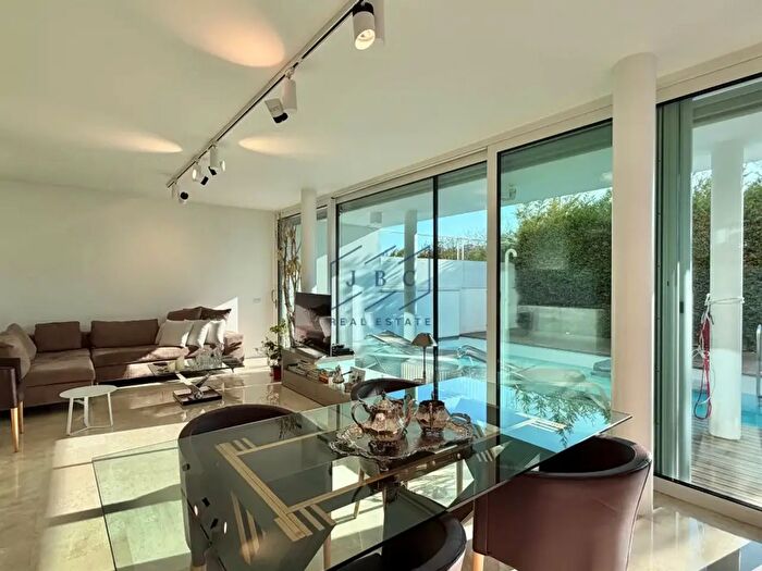 Casa quadrilocale in vendita in Via Lombardia, Jesolo