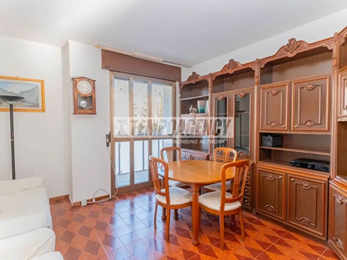 Appartamento trilocale in vendita in Via Arturo Graf, Milano