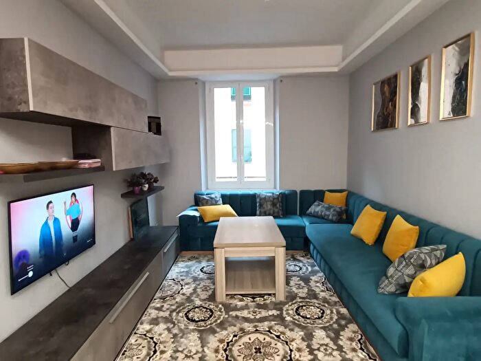 Appartamento con 5 locali in vendita in Via Venezia, Genova