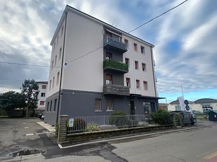 Appartamento quadrilocale in vendita in Via Sirena, Valsamoggia