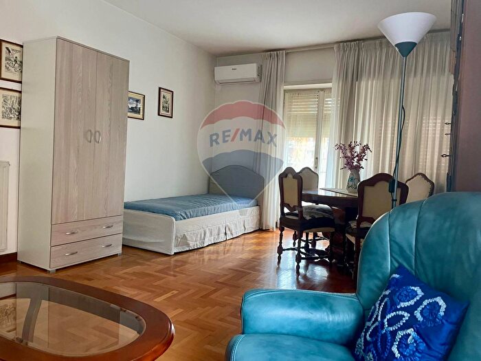 Appartamento trilocale in affitto in Via Cherso, Roma