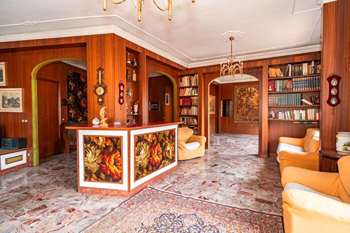 Appartamento con 5 locali in vendita in Via Fratelli Bandiera, Gravina Di Catania