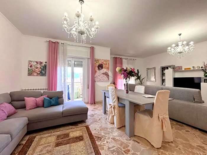 Appartamento quadrilocale in affitto in Via Enrico Fermi, Palermo