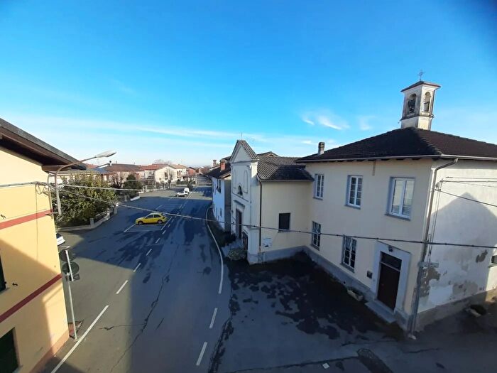 Appartamento con 5 locali in vendita in Via XXV Aprile, Predosa