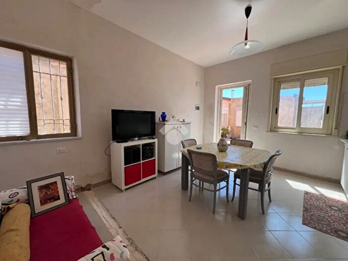 Appartamento trilocale in vendita in Via Guglielmo Il Buono, Agrigento