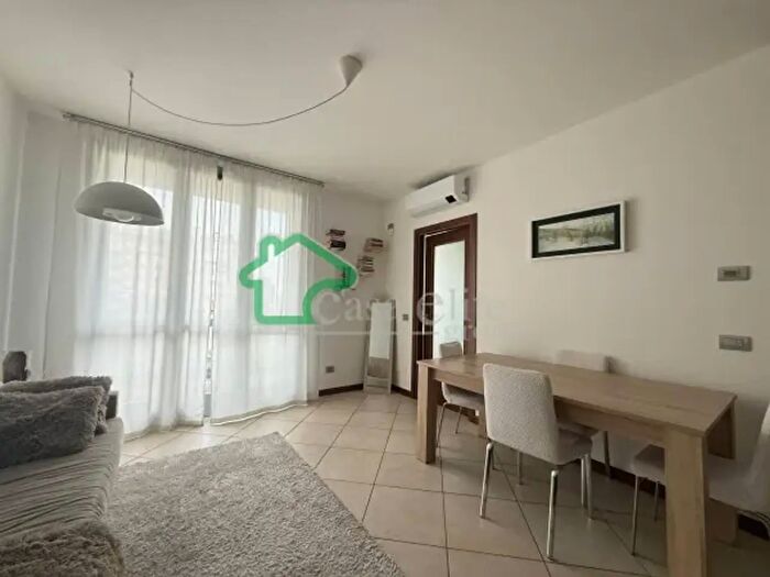 Appartamento bilocale in vendita in Via d Codazzi, Lodi