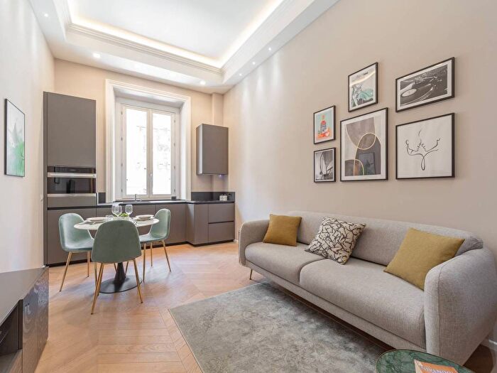 Appartamento bilocale in affitto in Via Luigi Settembrini, Buenos Aires, Milano
