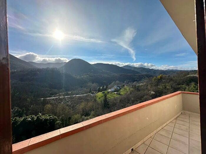 Appartamento trilocale in affitto in Ricco' Del Golfo Di Spezia