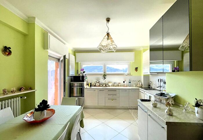 Appartamento trilocale in vendita in Via Vittorio Veneto Busalla, Busalla