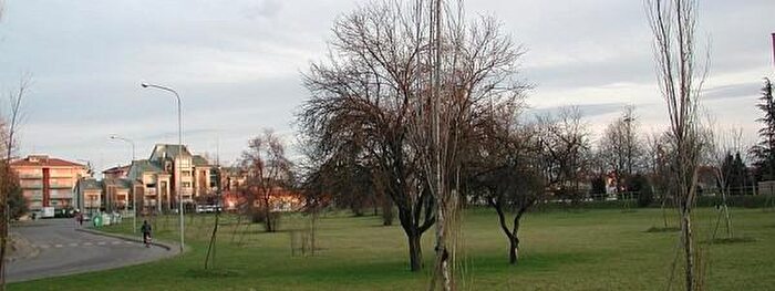 Casa quadrilocale in vendita in Via Luigi Settembrini, Reggio Emilia
