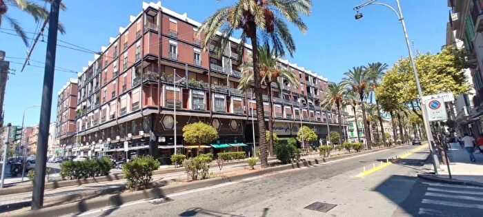 Appartamento quadrilocale in vendita in Viale San Martino Messina, Messina