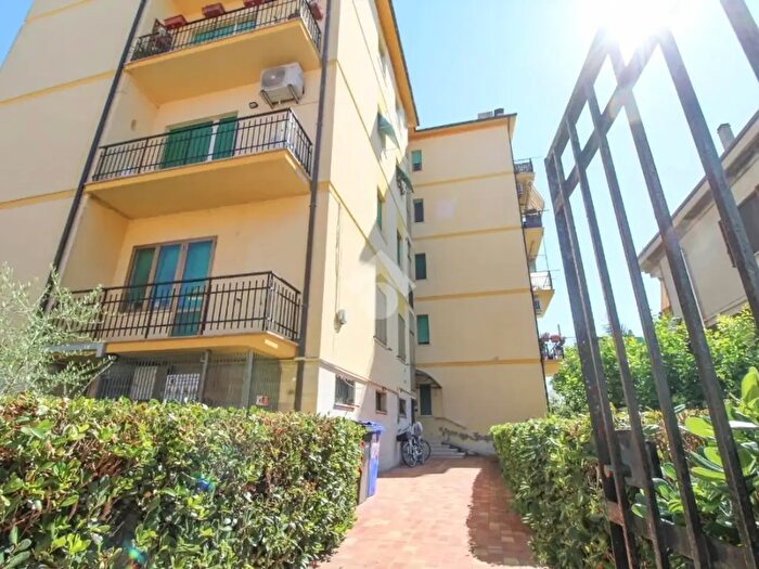Appartamento trilocale in vendita in Via Calatafimi, San Benedetto Del Tronto
