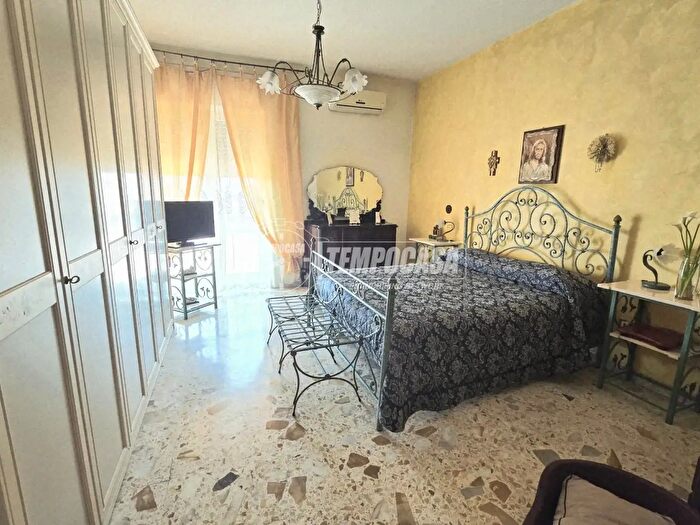 Appartamento trilocale in vendita in Via Michelangelo Buonarroti, San Paolo Bel Sito