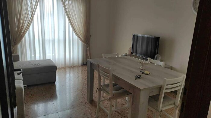 Appartamento trilocale in vendita in Via Francesco De Sanctis, Torino