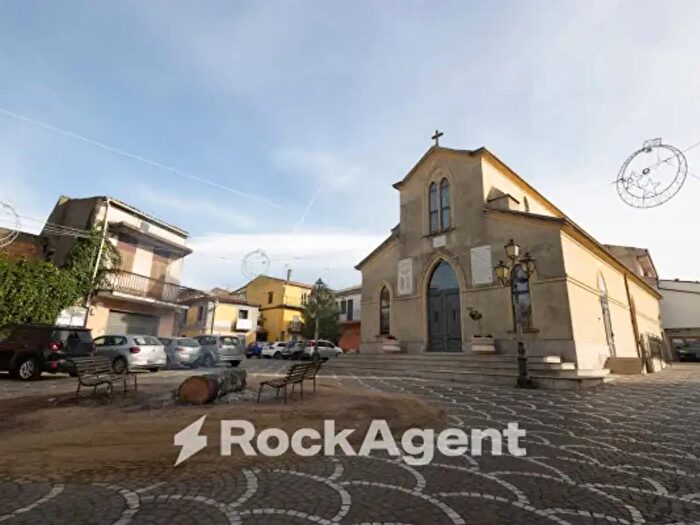 Appartamento trilocale in vendita in Via Giacomo Matteotti, Caraffa Di Catanzaro