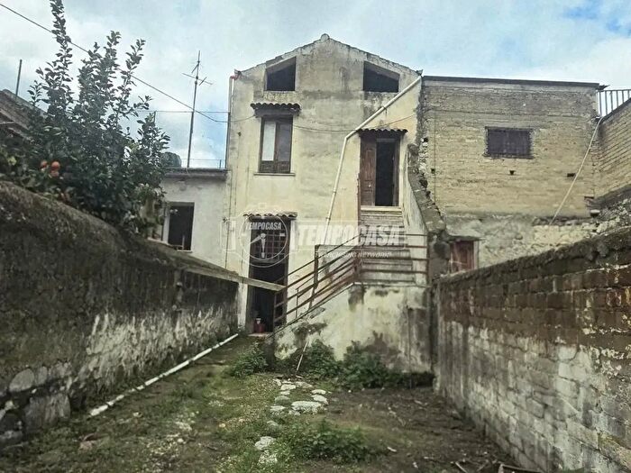 Appartamento bilocale in vendita in Via Vicinato, Pago Del Vallo Di Lauro