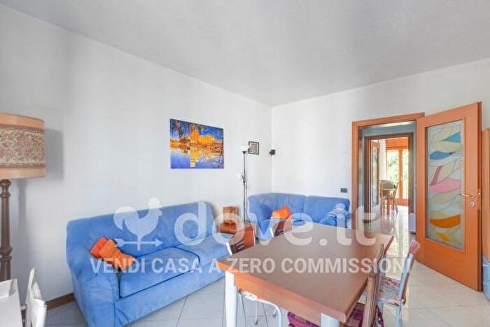 Appartamento trilocale in vendita in Via Astorre Baglioni, Venezia