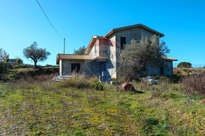 Casa quadrilocale in vendita in Contrada Scarante, Piazza Armerina