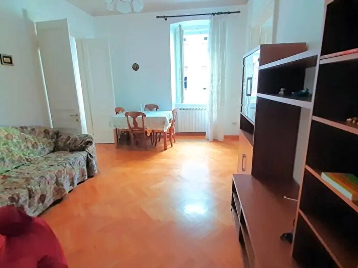 Appartamento trilocale in affitto in Trieste