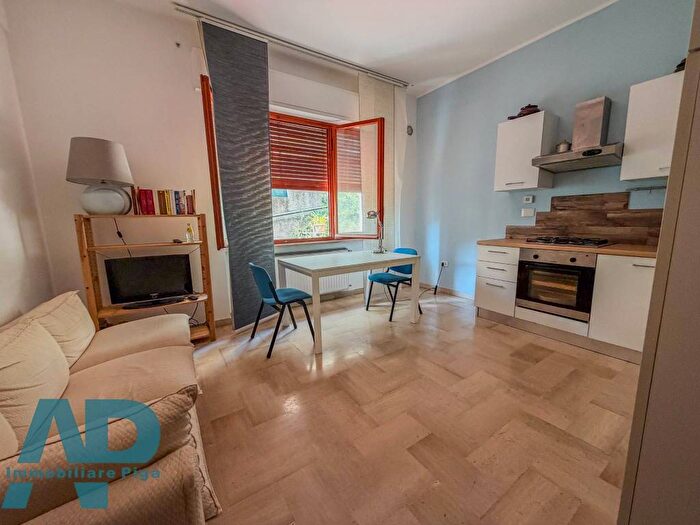 Appartamento con 5 locali in affitto in Via Romana di Murcarolo, Nervi, Genova