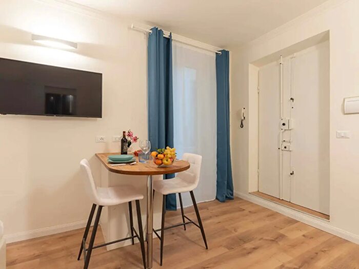 Appartamento monolocale in affitto in Via dei Cerchi, Firenze