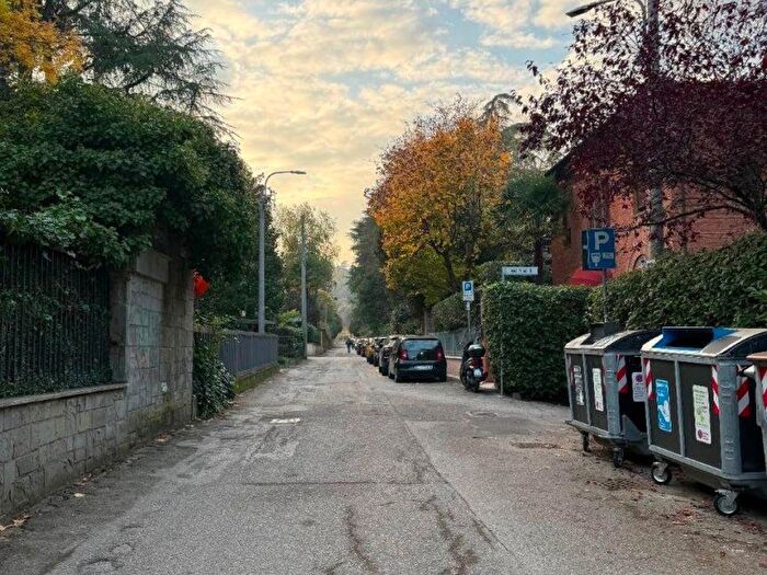 Appartamento con 6 locali in affitto in Colli Castiglione, Bologna