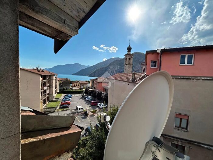 Appartamento monolocale in vendita in Via Zubani, Castro