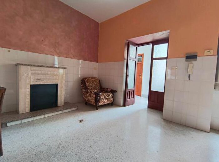 Appartamento trilocale in vendita in Via Giovanni Marano, Giffoni Valle Piana