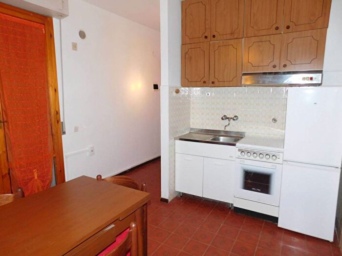 Appartamento in affitto in Via Ugo Foscolo, Pratale, Pisa