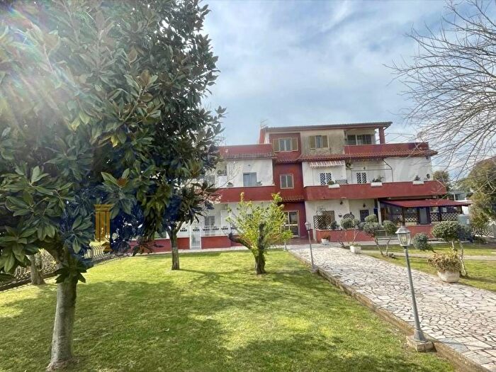 Appartamento trilocale in affitto in Via delle Monachelle n, Santa Palomba, Pomezia