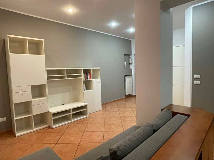 Appartamento trilocale in affitto in Via del Fusaro, Washington, Milano