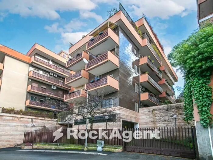 Appartamento bilocale in affitto in Via Courmayeur, Roma