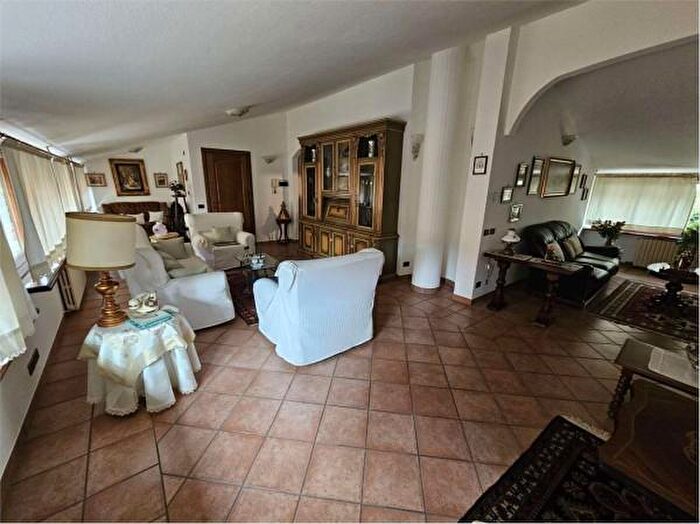 Casa con 6 locali in vendita in Via XX Settembre, Ceva