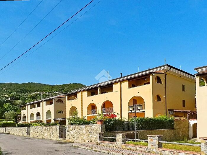 Appartamento trilocale in vendita in Via dello Sport, Pisciotta