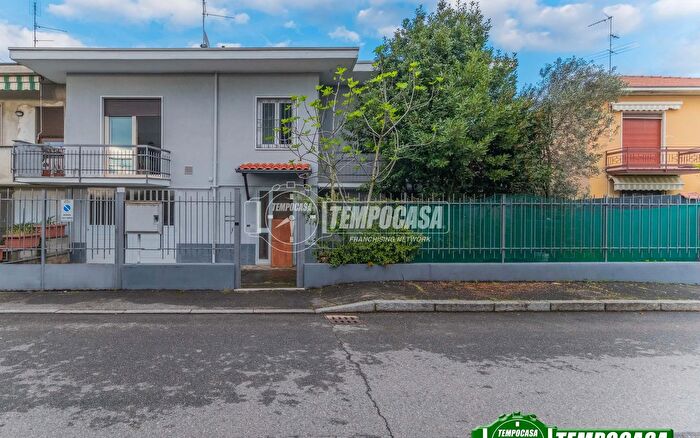 Casa quadrilocale in vendita in Via Giacomo Matteotti, Mesero