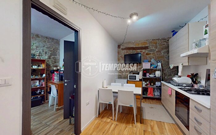 Appartamento quadrilocale in vendita in Vicolo Fiorenzuola, Camerino