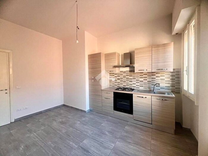Appartamento quadrilocale in affitto in Via Pistoiese, Narnali Viaccia, Prato