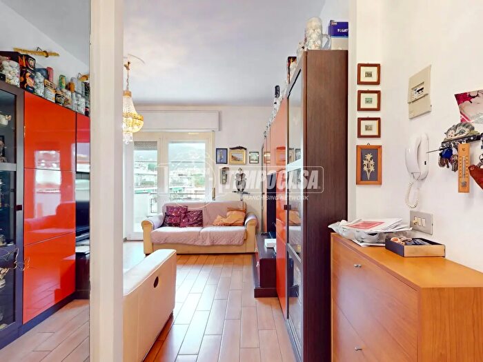 Appartamento trilocale in vendita in Rapallo